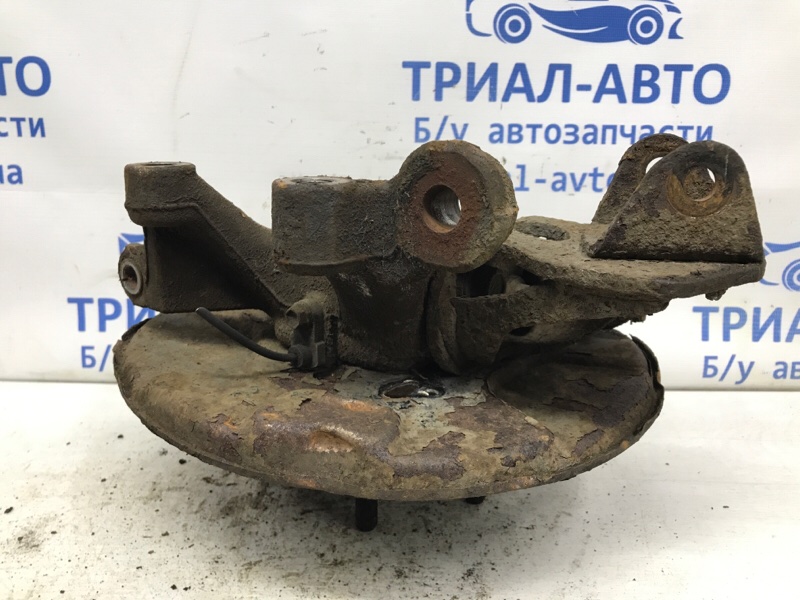 Цапфа задняя правая со ступицей RAV 4 2005-2012 A30 2.0 бензин 1AZFE Цапфа задняя правая со ступицей RAV 4 2005-2012 A30 2.0 бензин 1AZFE