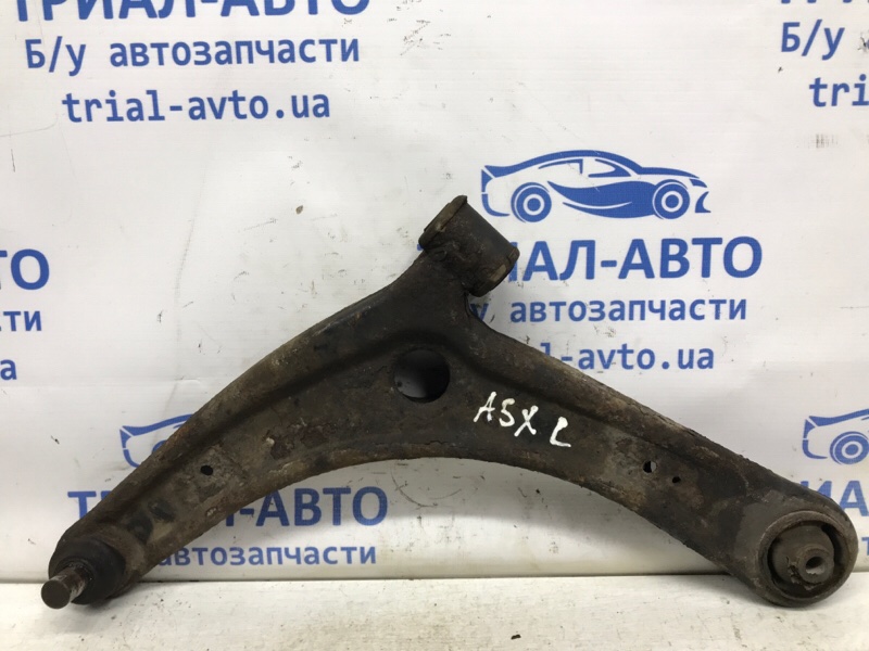Рычаг левый Mitsubishi ASX 2010- GA 1.8 Diesel 4N13 4013A281 Б/У