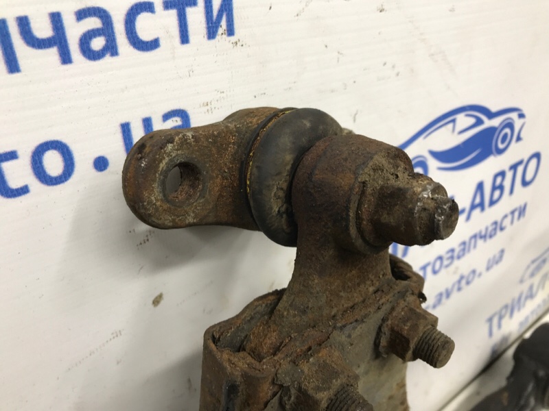 Рычаг правый Tucson 2004-2009 JM 2.0 diesel D4EA МКПП Рычаг правый Tucson 2004-2009 JM 2.0 diesel D4EA МКПП