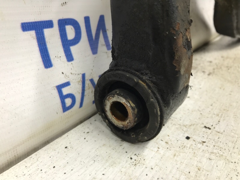 Рычаг правый Tucson 2004-2009 JM 2.0 diesel D4EA МКПП Рычаг правый Tucson 2004-2009 JM 2.0 diesel D4EA МКПП