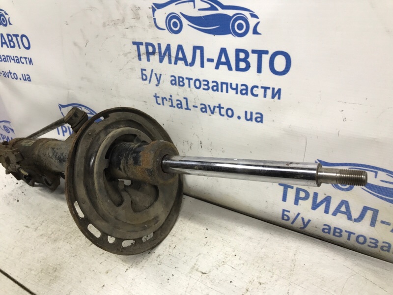 Амортизатор передний правый RAV 4 2005-2012 A30 2.0 бензин 1AZFE