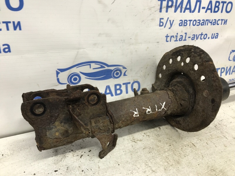 Амортизатор передний правый Nissan X-Trail T31 2.0 Diesel M9R