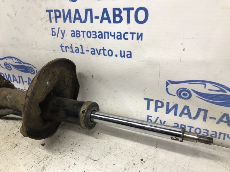 Амортизатор передний правый Tucson 2004-2009 JM 2.0 diesel D4EA Амортизатор передний правый Tucson 2004-2009 JM 2.0 diesel D4EA