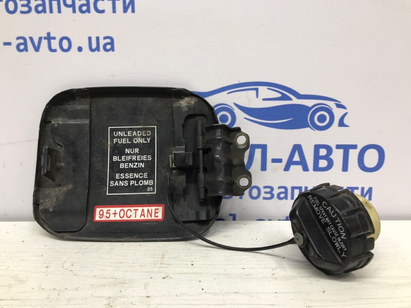 Лючок бака Lancer 2003-2009 9 1.6 бензин 4G18