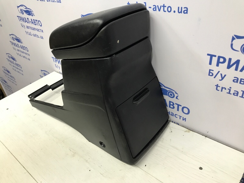 Подлокотник Suzuki Grand Vitara JT 2.0 Бензин J20A