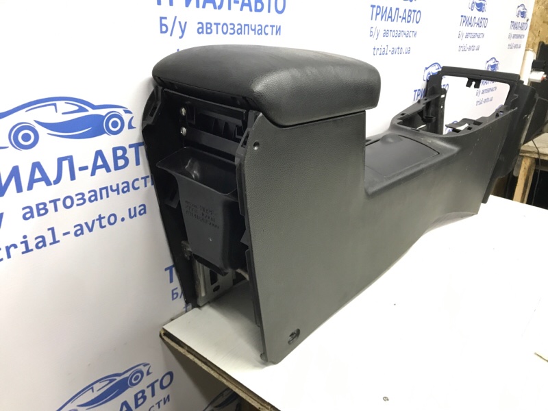 Подлокотник Nissan X-Trail T31 2.0 Diesel M9R