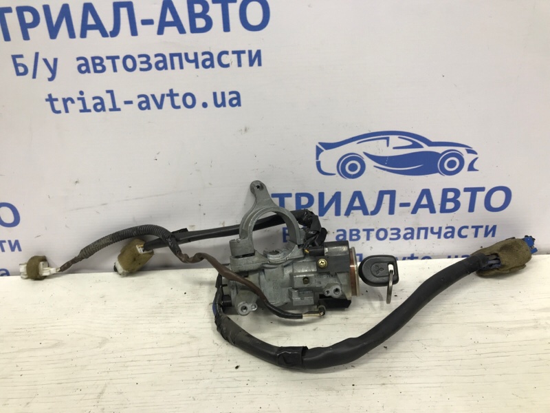 Замок зажигания Mitsubishi Pajero Sport 1996-2008 K9 2.5 Diesel 4D56 МКПП MR390395 Б/У