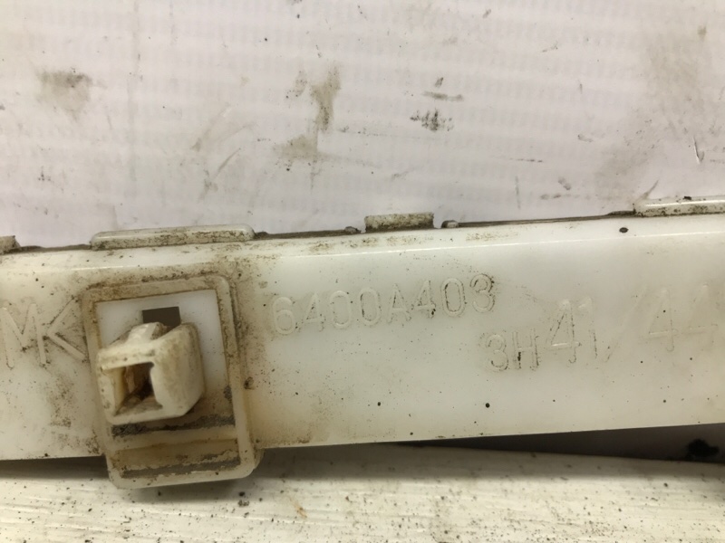 Кронштейн бампера передний левый Mitsubishi Lancer 10 1.5 бензин 4a91 Кронштейн бампера передний левый Mitsubishi Lancer 10 1.5 бензин 4a91