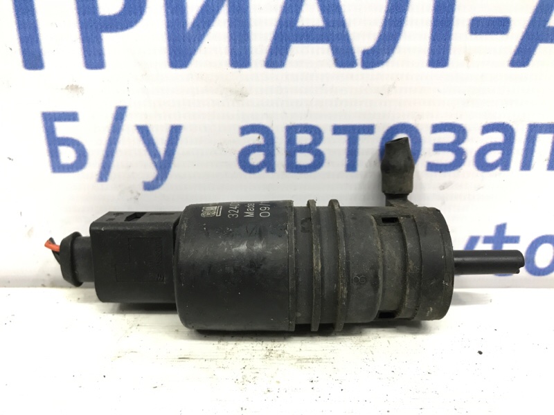Насос омывателя стекла Chevrolet Captiva 2011-2018 C140 2.2 diesel Z22D1 13250356 Б/У