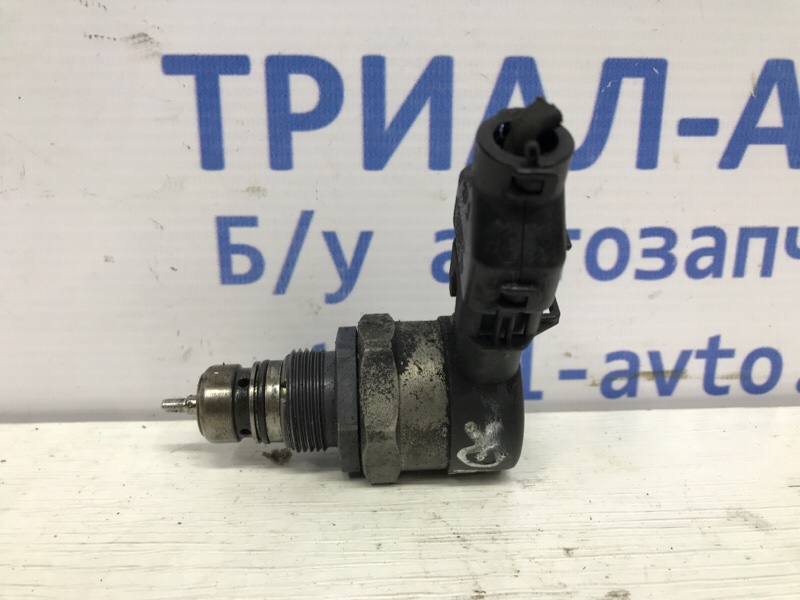 Запчасть датчик давления топлива в рейке Kia Sorento 2002-2011 BL 2.5 diesel D4CB МКПП 314022A400 Б/У Датчик давления топлива в рейке Kia Sorento 2002-2011 BL 2.5 diesel D4CB МКПП 314022A400 Б/У