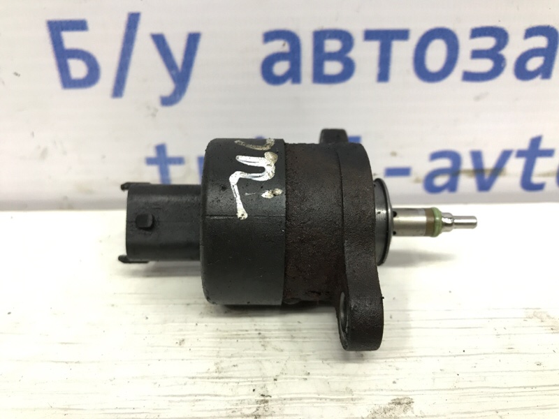 Запчасть датчик давления топлива в рейке Hyundai Tucson 2004-2009 JM 2.0 diesel D4EA МКПП 3140227010 Б/У Датчик давления топлива в рейке Hyundai Tucson 2004-2009 JM 2.0 diesel D4EA МКПП 3140227010 Б/У