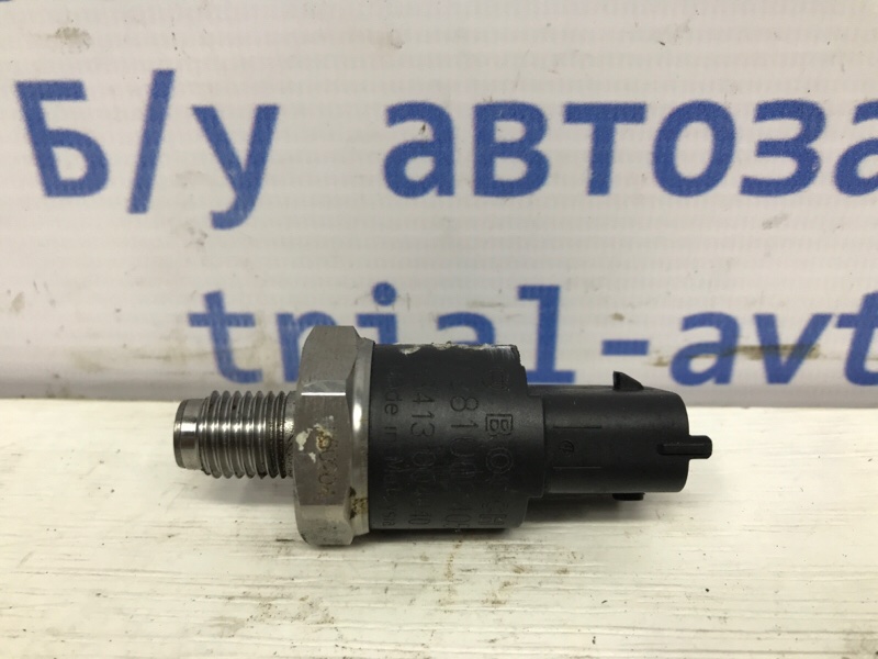 Запчасть датчик давления топлива в рейке Hyundai Tucson 2004-2009 JM 2.0 diesel D4EA МКПП 3140127000 Б/У Датчик давления топлива в рейке Hyundai Tucson 2004-2009 JM 2.0 diesel D4EA МКПП 3140127000 Б/У