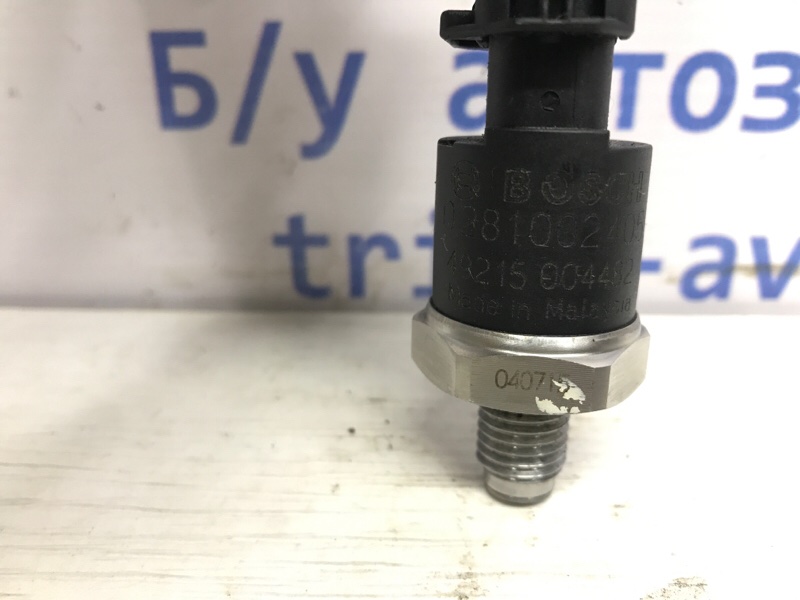 Датчик давления топлива в рейке Hyundai Tucson JM 2.0 diesel D4EA Датчик давления топлива в рейке Hyundai Tucson JM 2.0 diesel D4EA