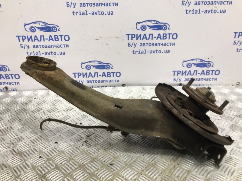 Рычаг задней подвески продольный левый Lancer 2003-2009 9 1.6 бензин 4G18