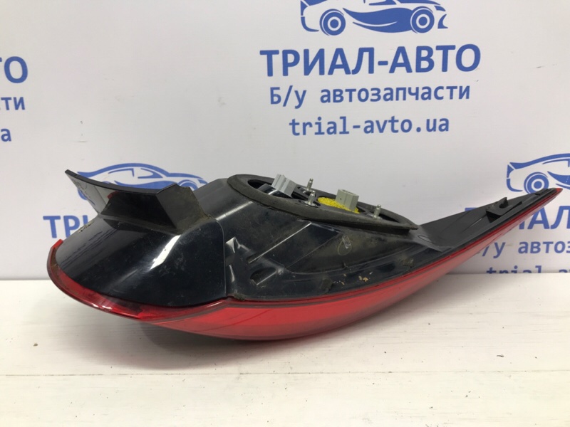 Фонарь задний внешний правый CX 5 2011-2017 KE 2.2 diesel Фонарь задний внешний правый CX 5 2011-2017 KE 2.2 diesel