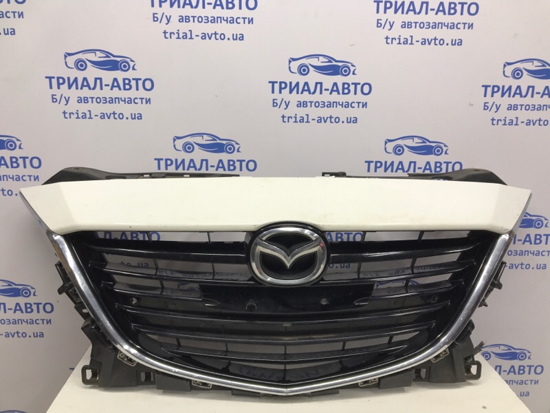 Запчасть решетка радиатора Mazda 3 2013-2019 BM 2.2 diesel BJE4-50-712B Б/У Решетка радиатора Mazda 3 2013-2019 BM 2.2 diesel BJE4-50-712B Б/У