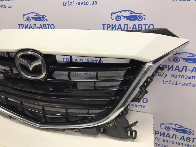 Решетка радиатора Mazda 3 BM 2.2 diesel Решетка радиатора Mazda 3 BM 2.2 diesel