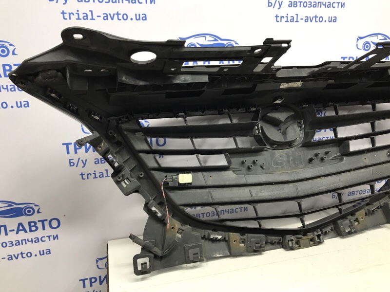 Решетка радиатора 3 2013-2019 BM 2.2 diesel Решетка радиатора 3 2013-2019 BM 2.2 diesel