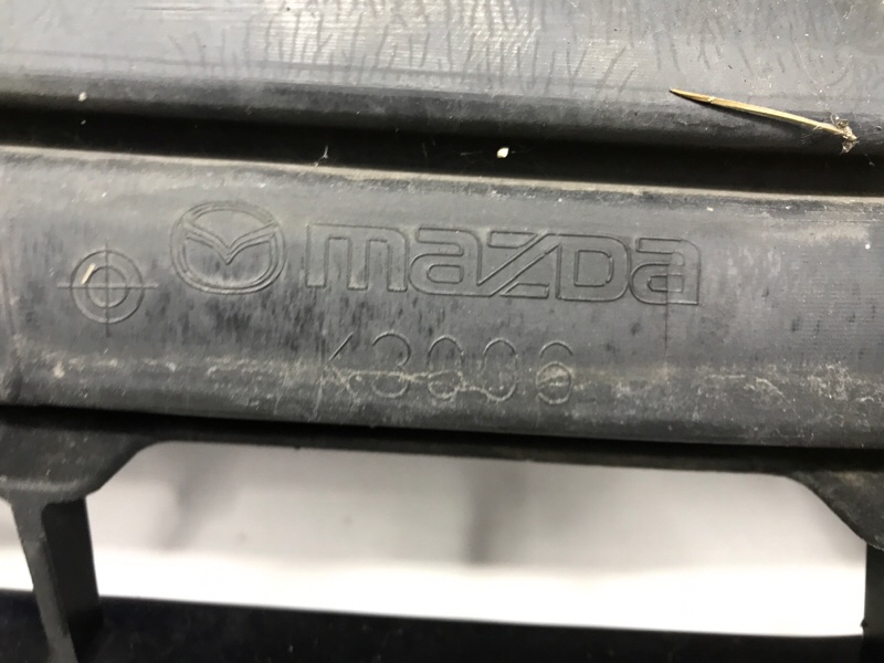 Решетка радиатора 3 2013-2019 BM 2.2 diesel Решетка радиатора 3 2013-2019 BM 2.2 diesel