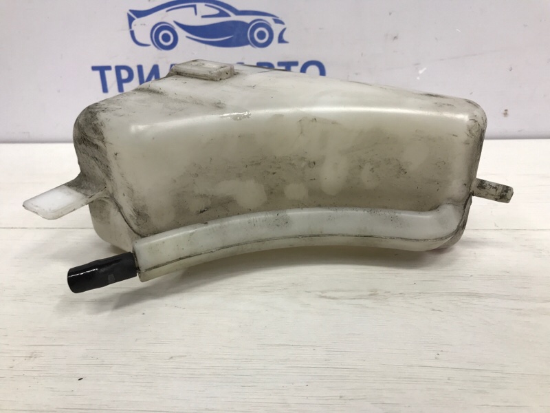 Бачок радиатора (расширительный) Outlander 2012-2021 GF 2.2 diesel 4N14