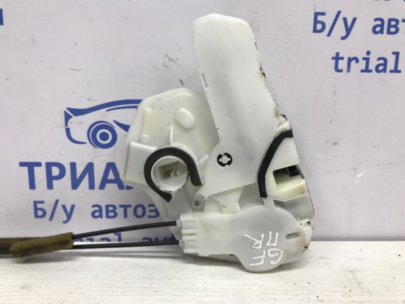 Замок двери передний правый Mitsubishi Outlander GF 2.2 diesel 4N14