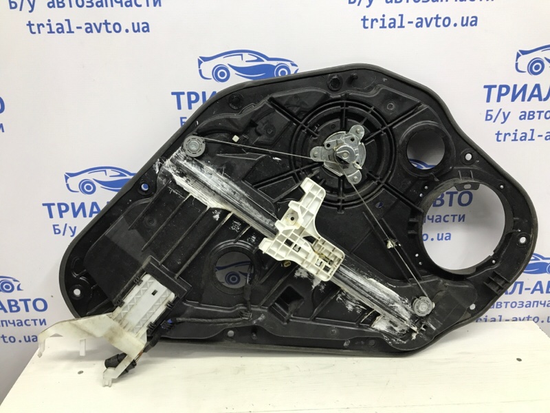 Стеклоподъемник задний правый (ручной) I30 2011-2017 GD 1.6 diesel D4FB
