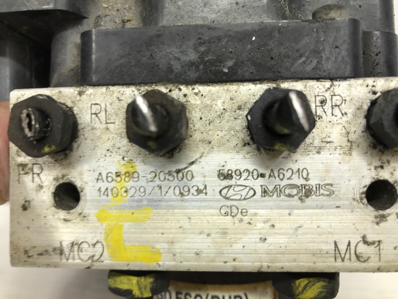 Блок abs I30 2011-2017 GD 1.6 diesel D4FB