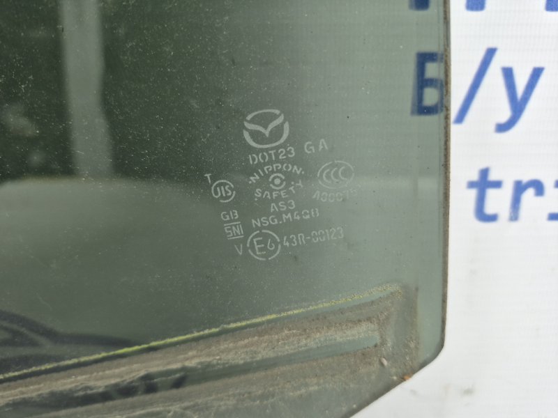 Стекло двери заднее левое Mazda CX 5 KE 2.2 diesel