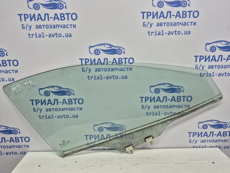 Стекло двери переднее правое Mazda 3 2013-2019 BM 2.2 diesel BHN1-58-510 Б/У