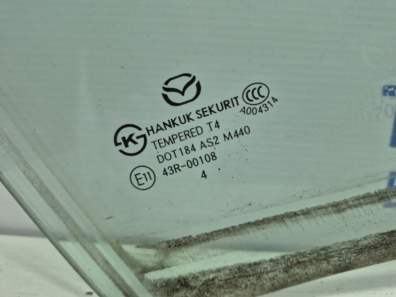 Стекло двери переднее правое Mazda 3 BM 2.2 diesel