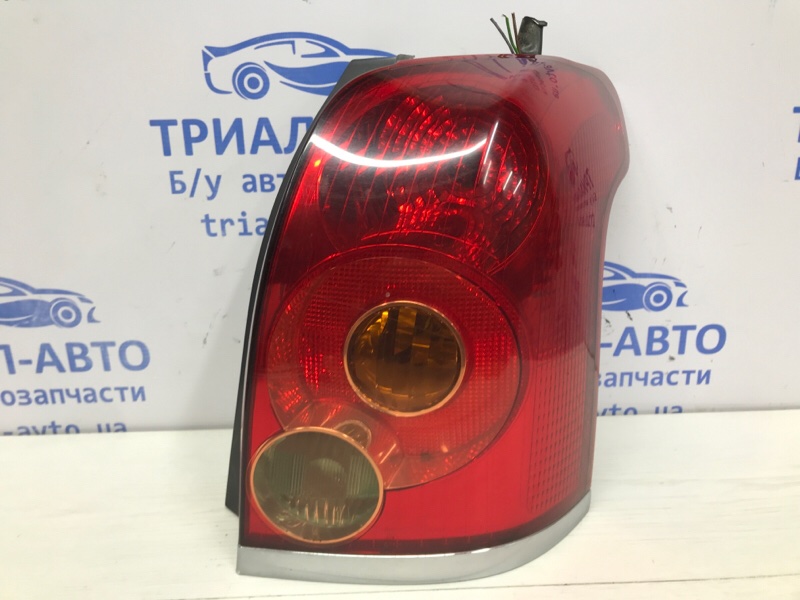 Запчасть фонарь задний внешний правый Toyota Avensis 2003-2009 T25 1.8 бензин 1ZZFE 81551-05180 Б/У Фонарь задний внешний правый Toyota Avensis 2003-2009 T25 1.8 бензин 1ZZFE 81551-05180 Б/У