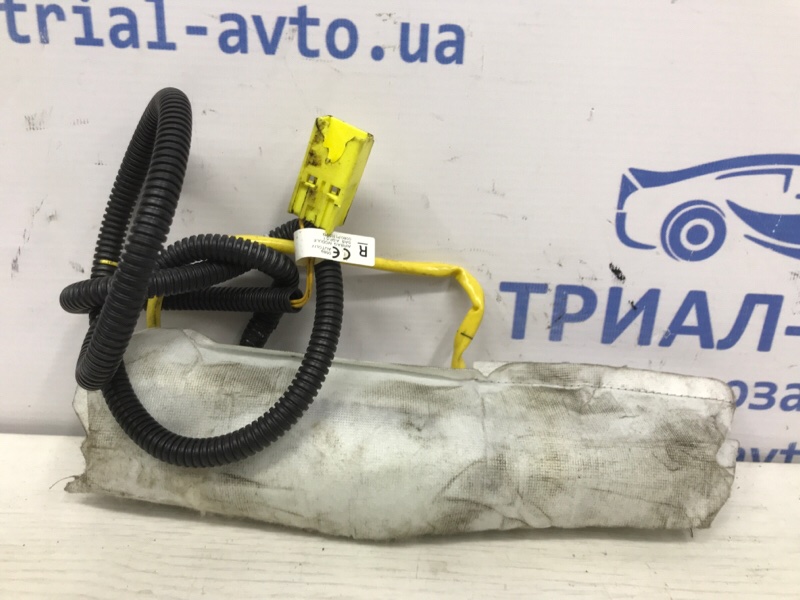 Подушка безопасности в кресло правая Mazda 3 2013-2019 BM 2.2 diesel BHS2-57-KB0A Б/У