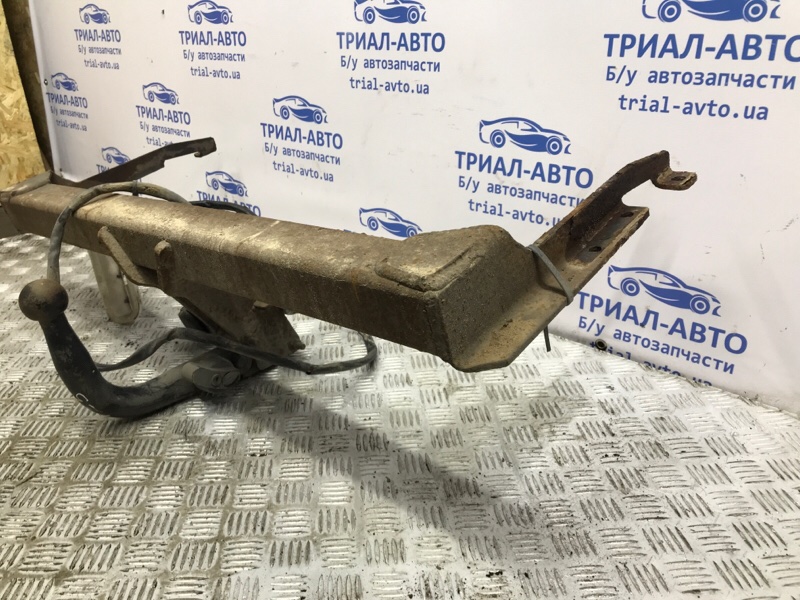 Фаркоп Toyota Avensis T25 1.8 бензин 1ZZFE Фаркоп Toyota Avensis T25 1.8 бензин 1ZZFE