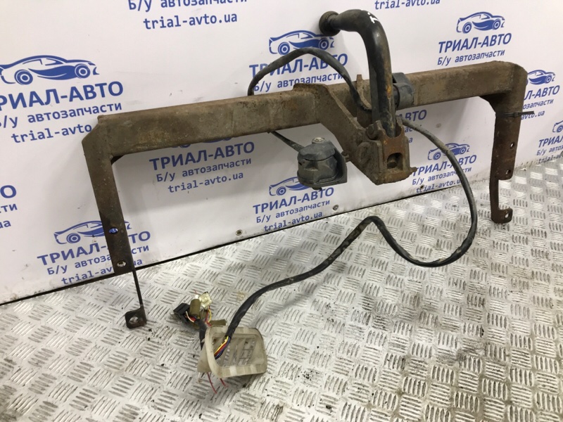 Фаркоп Avensis 2003-2009 T25 1.8 бензин 1ZZFE Фаркоп Avensis 2003-2009 T25 1.8 бензин 1ZZFE