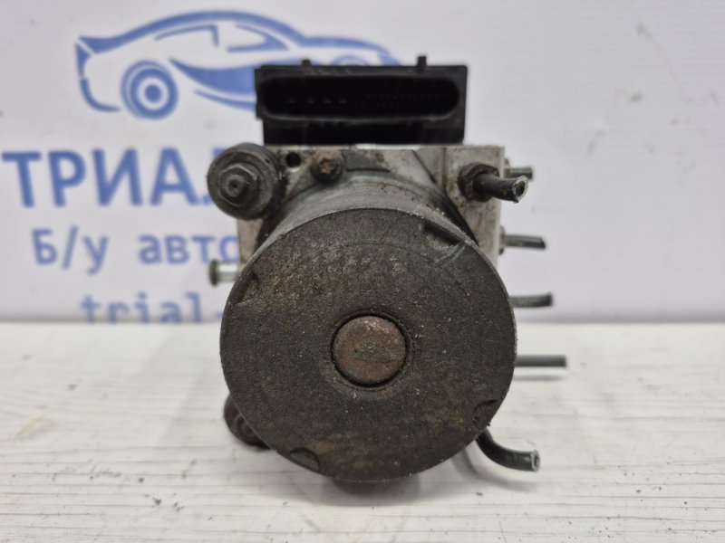 Блок abs Avensis 2003-2009 T25 1.8 бензин 1ZZFE