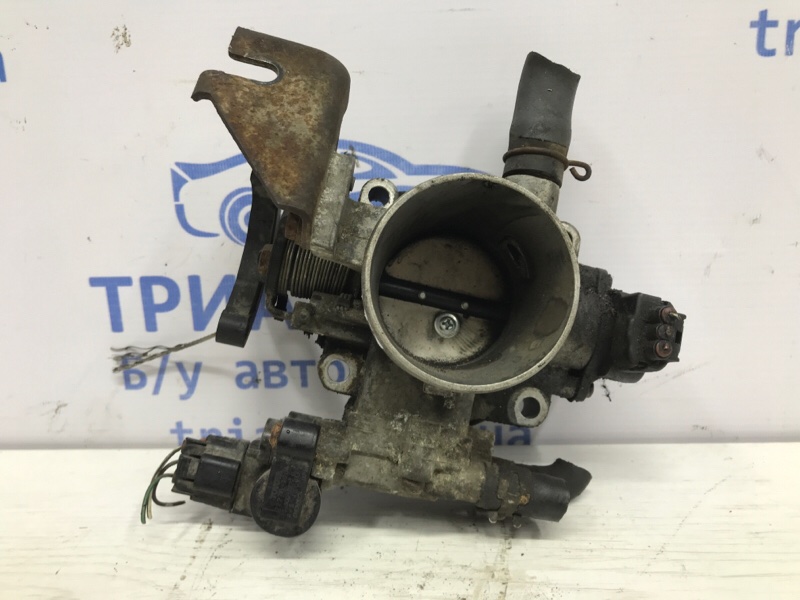 Заслонка дроссельная Toyota Avensis 2003-2009 T25 1.8 бензин 1ZZFE 8945220130 Б/У