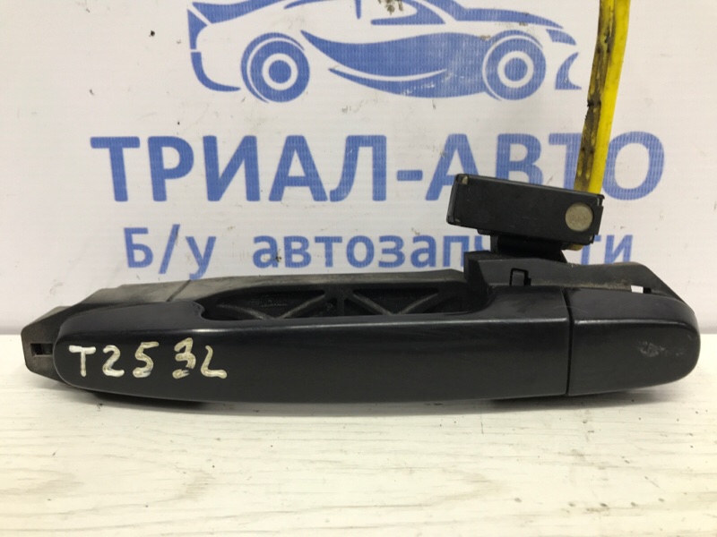 Ручка двери внешняя задняя левая Toyota Avensis 2003-2009 T25 1.8 бензин 1ZZFE 6921105903 Б/У