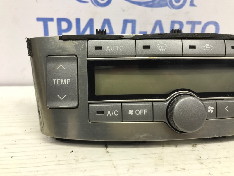 Блок управления климат-контролем Avensis 2003-2009 T25 1.8 бензин 1ZZFE