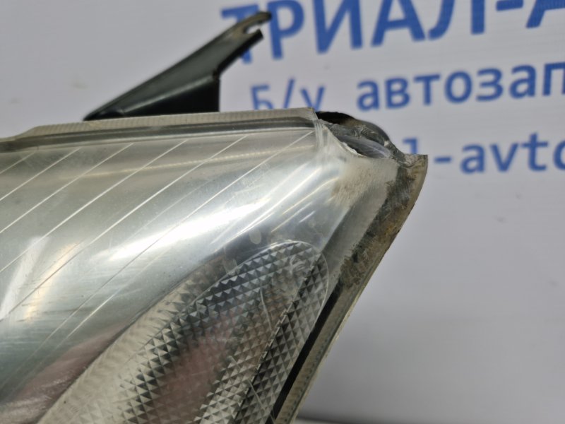 Фара левая галоген Avensis 2003-2009 T25 1.8 бензин 1ZZFE