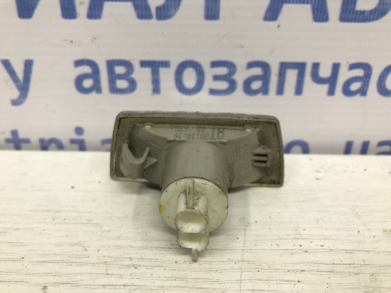 Повторитель поворотника Cruze 2009-2016 J300 1.6 бензин F16D4