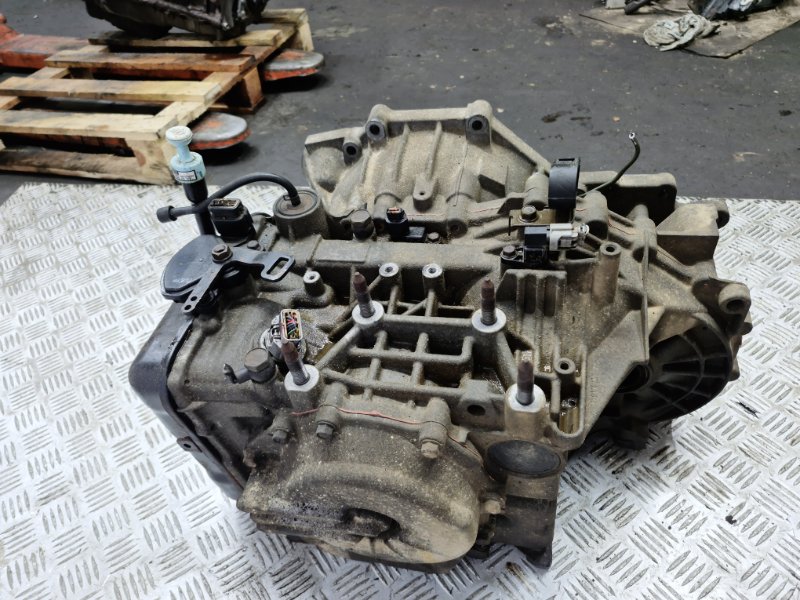 Коробка передач АКПП Outlander 2003-2008 cu 2.4 бензин 4G69