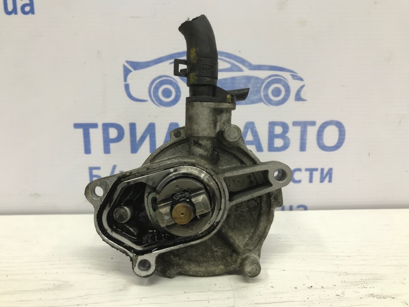 Насос вакуумный Hyundai I30 2011-2017 GD 1.6 diesel D4FB 288102A101 Б/У