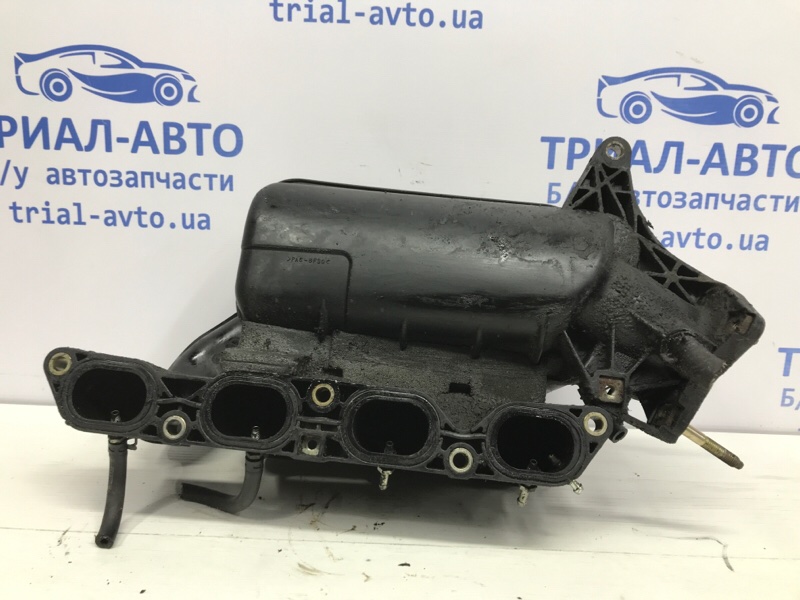 Коллектор впускной пластик Toyota Avensis T25 1.8 бензин 1ZZFE