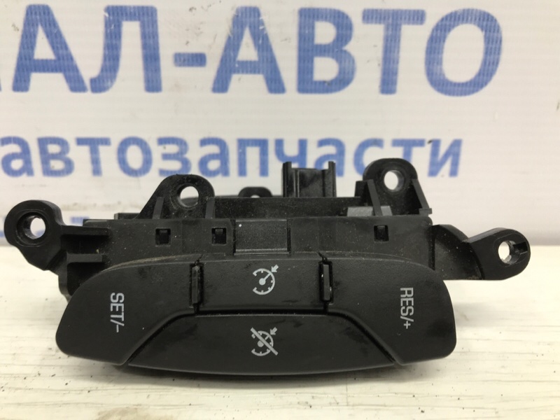 Кнопки руля Chevrolet Captiva 2011-2018 C140 2.2 diesel Z22D1 95953921 Б/У