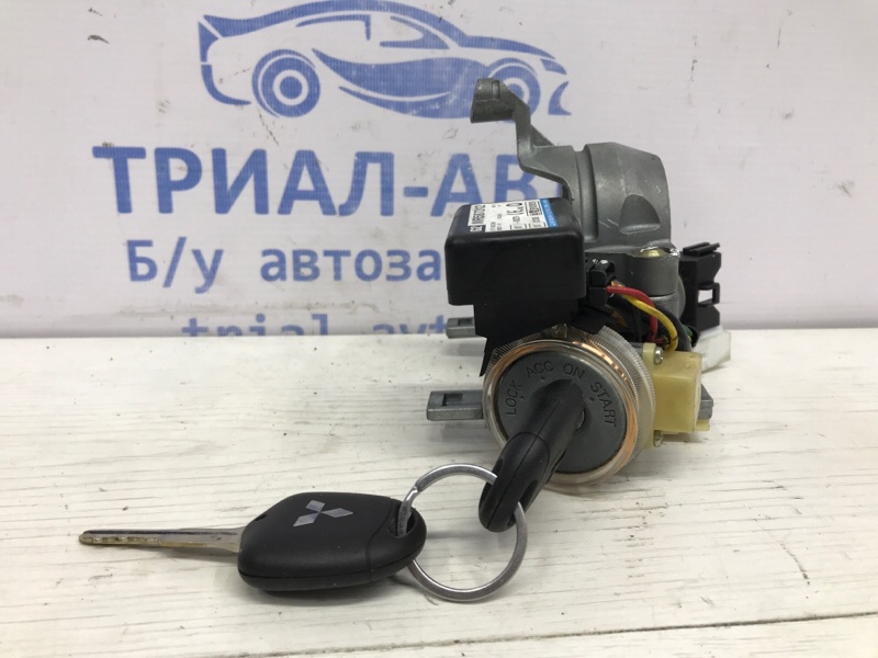 Замок зажигания Outlander 2003-2008 cu 2.4 бензин 4G69