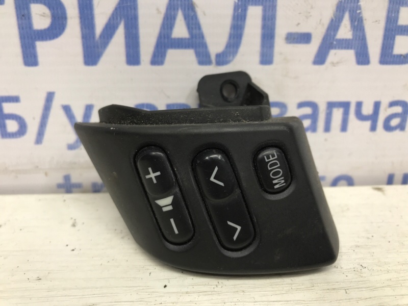 Кнопки руля Lexus RX 350 2003-2009 XU30 3.5 Бензин 2GRFE 8424748010C0 Б/У