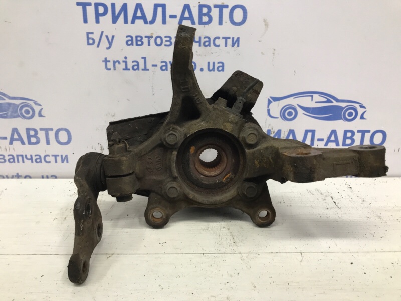 Кулак поворотный левый со ступицей Hyundai I30 2011-2017 GD 1.6 Diesel D4FB 51715-A6000 Б/У