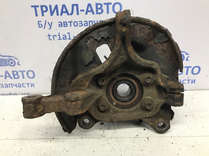 Кулак поворотный правый со ступицей Mazda 3 2013-2019 BM 2.2 diesel B45A-33-021 Б/У