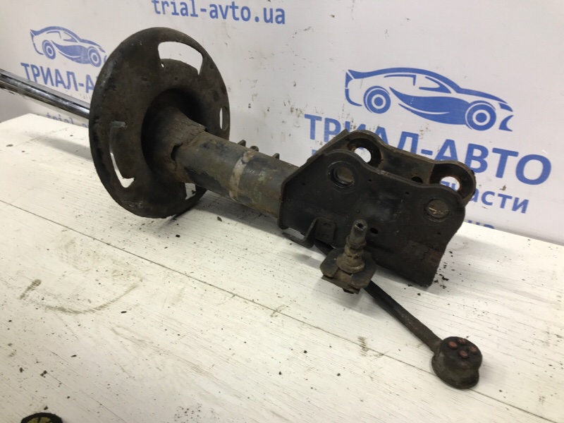 Амортизатор передний левый Mazda 3 BM 2.2 diesel