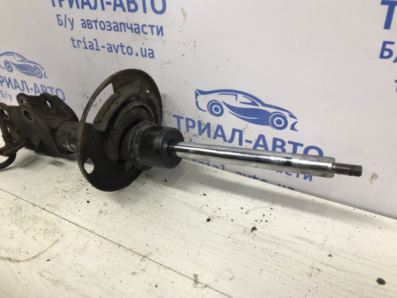 Амортизатор передний правый 3 2013-2019 BM 2.2 diesel